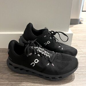 Men’s On Cloud Running Shoe size 10.5